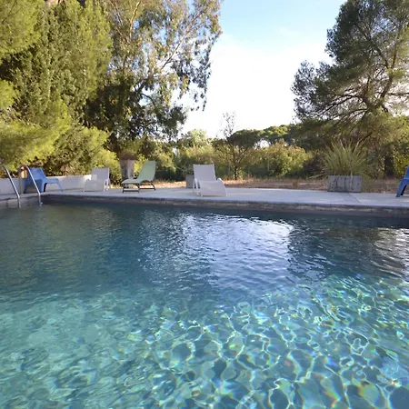 Apartment In Meze With Pool And Vineyards, Cleaning Included